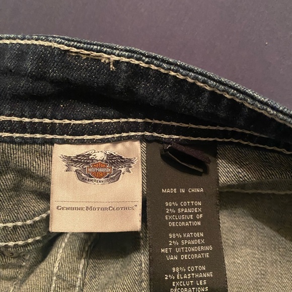 Women's Harley Davidson Jeans with Embroidered Design size 8 bootleg low rise - Picture 10 of 15
